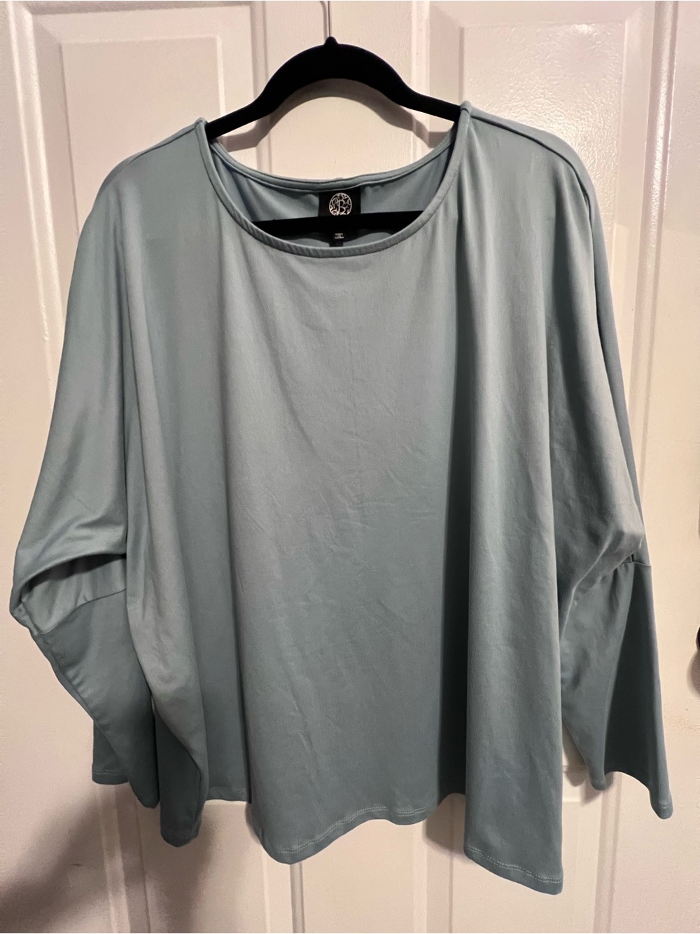 bobeau Soft Sky Blue Flowing Long Sleeve Tunic